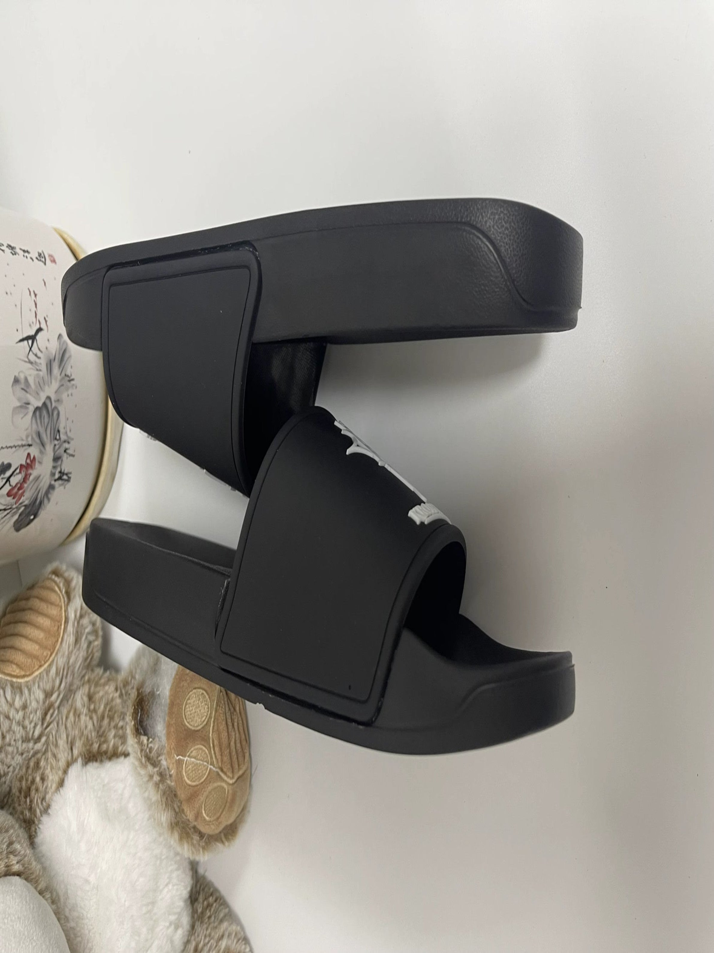 KROSSTOUCHE® Signature Black Slides – Premium Luxury Unisex Slides
